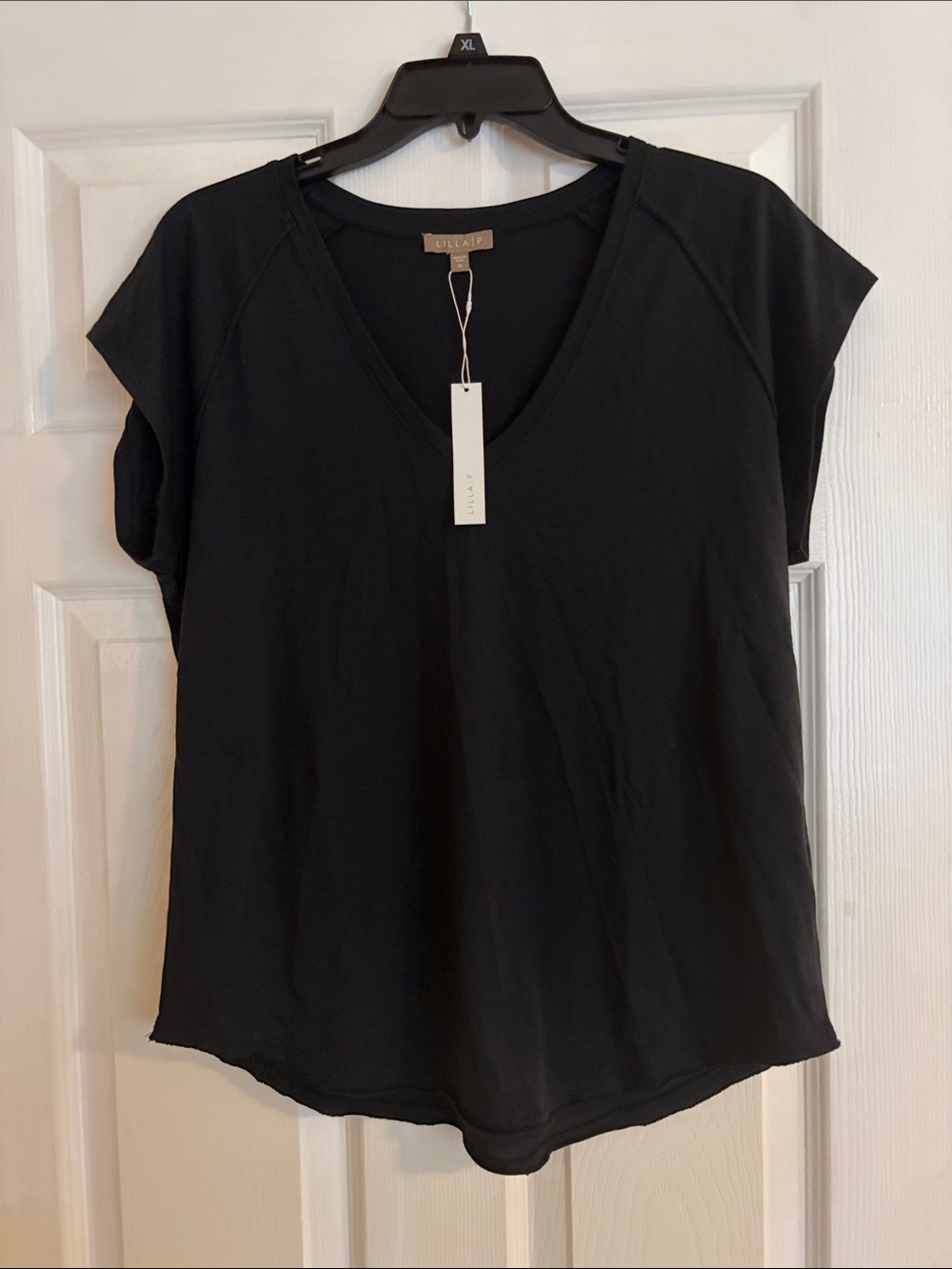 Lilla P Black V-Neck Short Sleeve Tee Women’s size medium